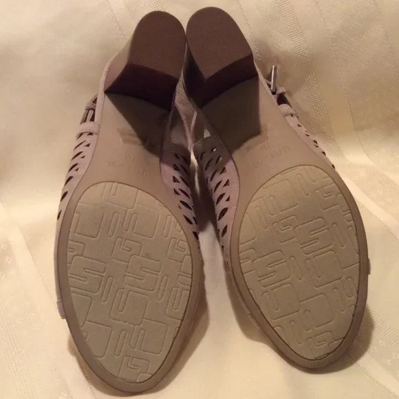 UNISA tan suede leather mesh peep-toe sandals 3" block heels NWOT Size 7 - Picture 3 of 6